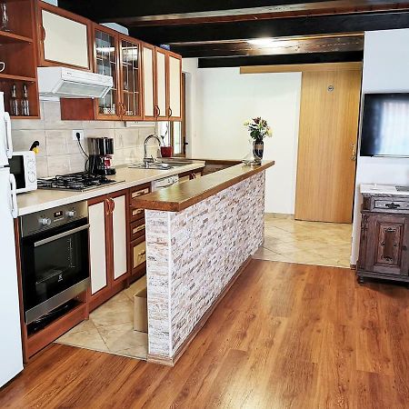 Apartamento Kuca Za Odmor Pri Brozu Kumrovec Exterior foto
