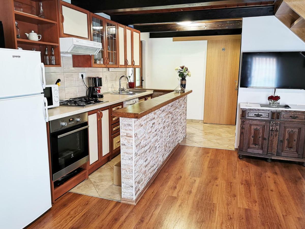 Apartamento Kuca Za Odmor Pri Brozu Kumrovec Exterior foto