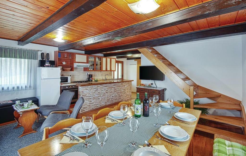 Apartamento Kuca Za Odmor Pri Brozu Kumrovec Exterior foto